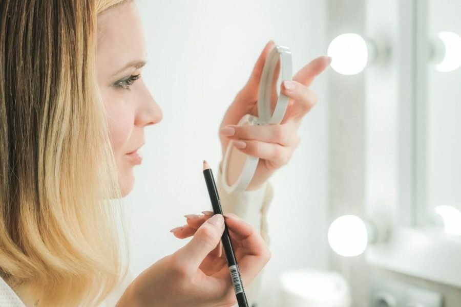 Makeup mistakes that are making you look older than you are 5