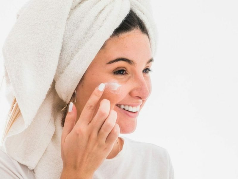 The best ways to hydrate dull and dry skin 4